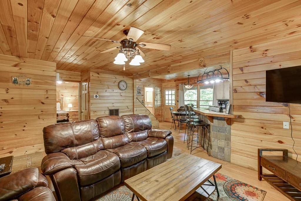 Cabin With Jacuzzi & Hydrotherapy Spanear Helen Cleveland Extérieur photo